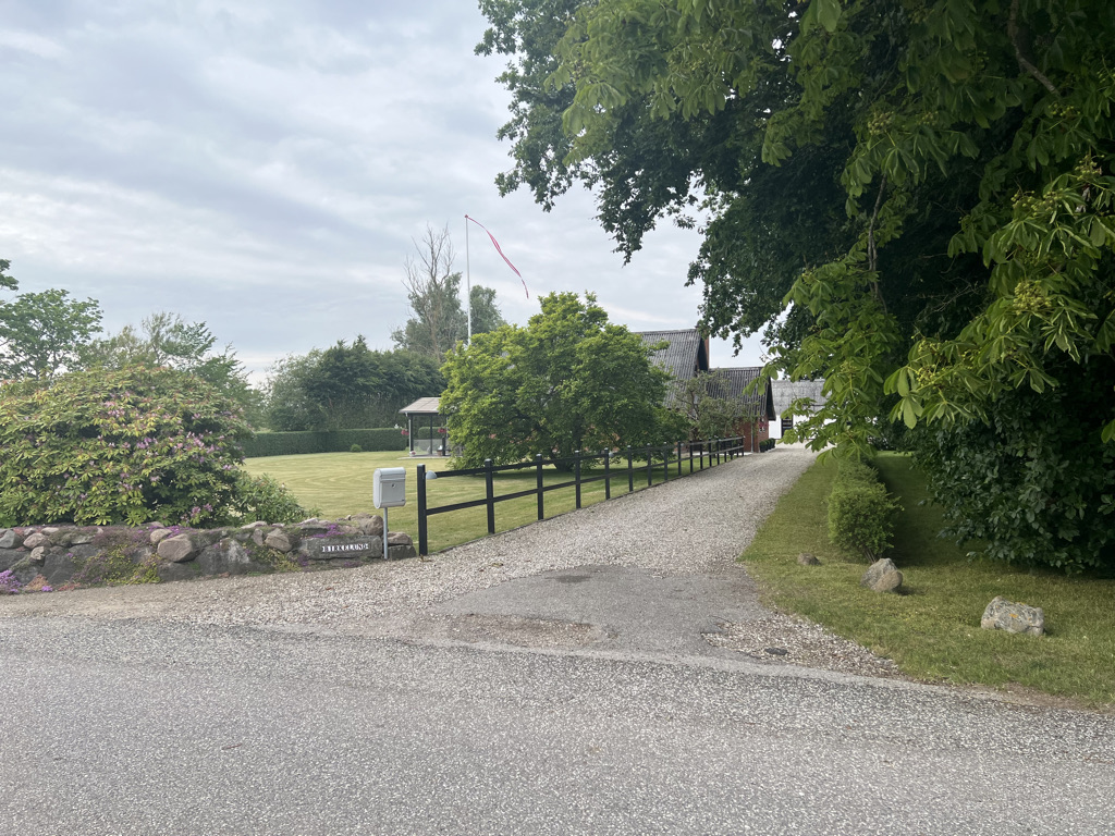 Indkørsel 2